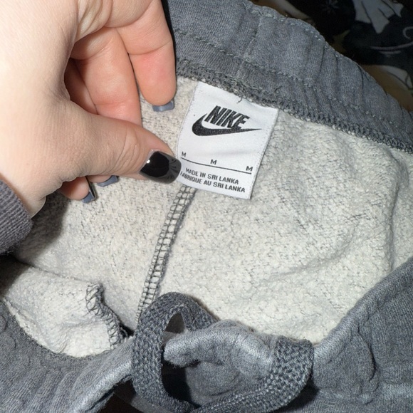 Men’s Nike Heather Gray Joggers - Picture 4 of 4